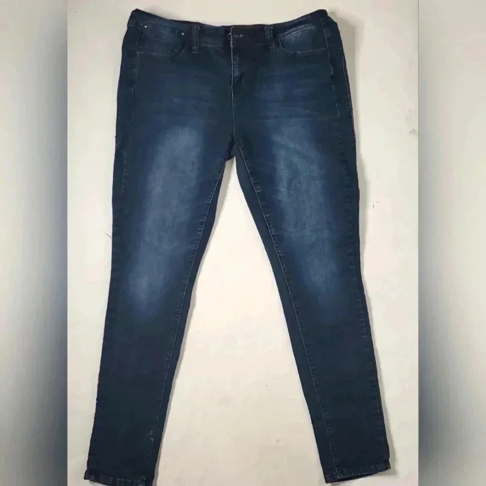 YMI Wanna Betta Butt? STRETCHY High Rise Skinny Denim Jean Sz 15